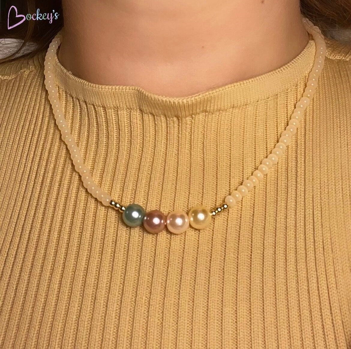 Pastel minimalist elegant necklace beaded with artificial pearls