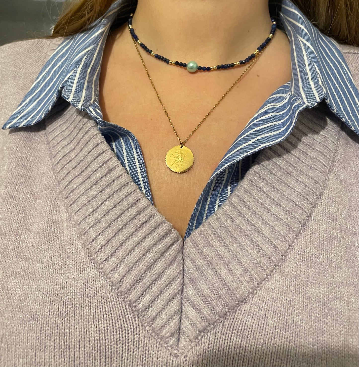 Delicate short beaded crystal necklace with blue lapis lazuli green aventurine gold-plated beads artificial pearl