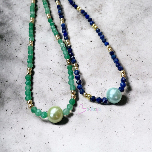 Delicate short beaded crystal necklace with blue lapis lazuli green aventurine gold-plated beads artificial pearl